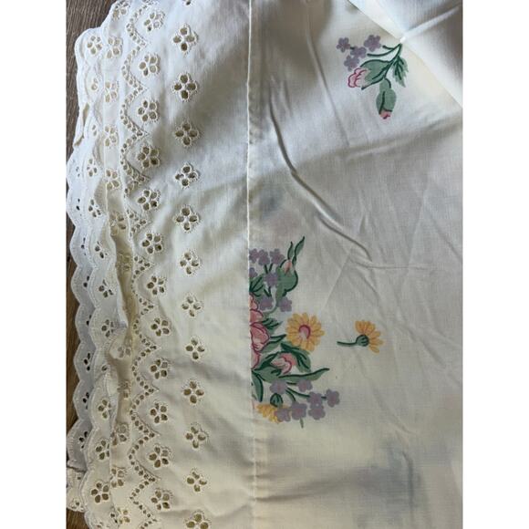 Vintage St Mary's Combed Percale Complete Bed Linen Set - King - FLORAL RUFFLE - Picture 5 of 9